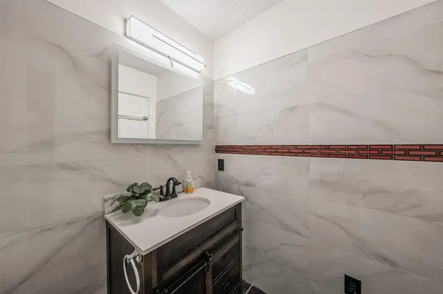 a view of a front of house with entertaining space