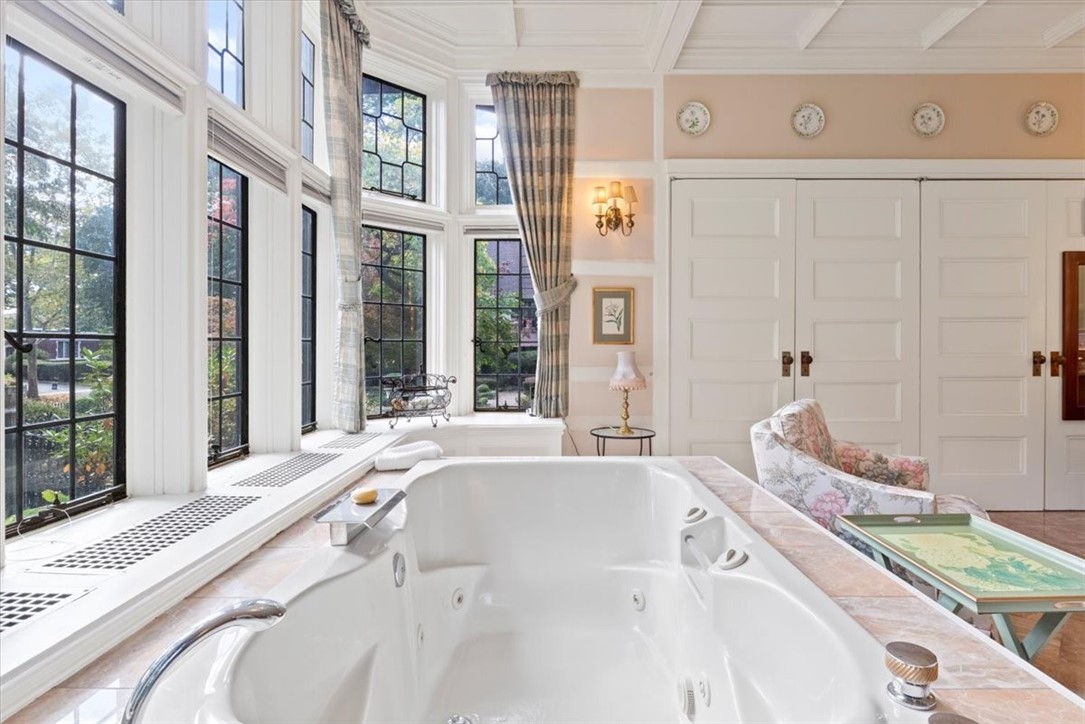 901 East Avenue, Unit A Rochester, NY 14607 - Photo 16 of 38