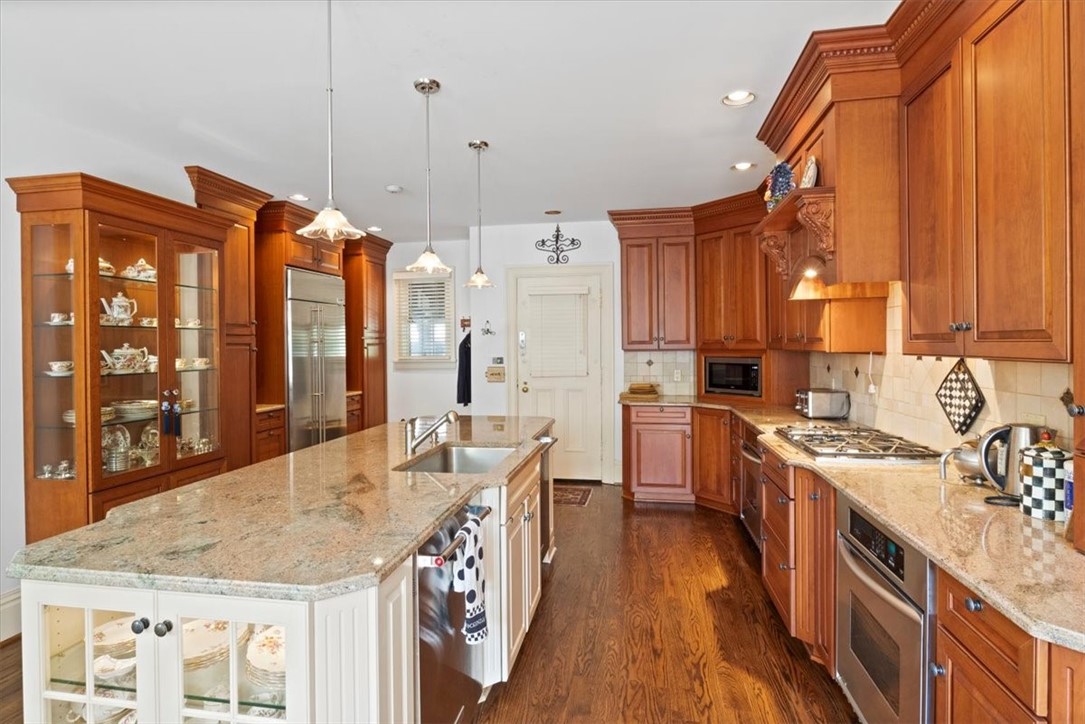 901 East Avenue, Unit A Rochester, NY 14607 - Photo 23 of 38