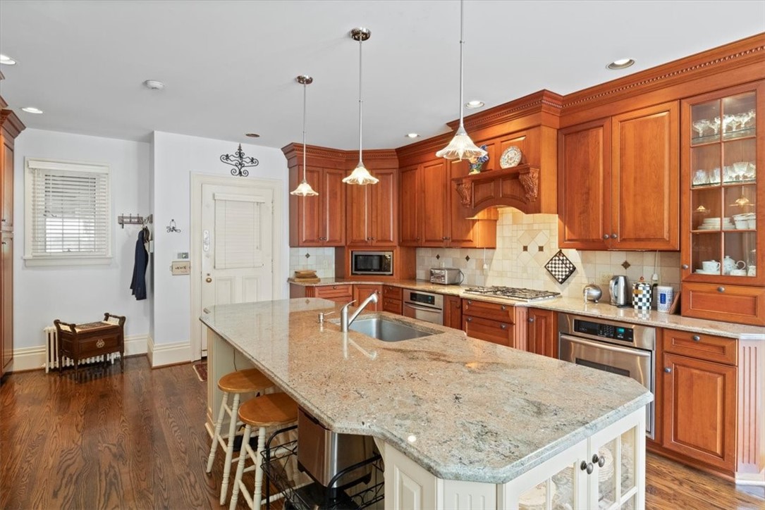 901 East Avenue, Unit A Rochester, NY 14607 - Photo 25 of 38