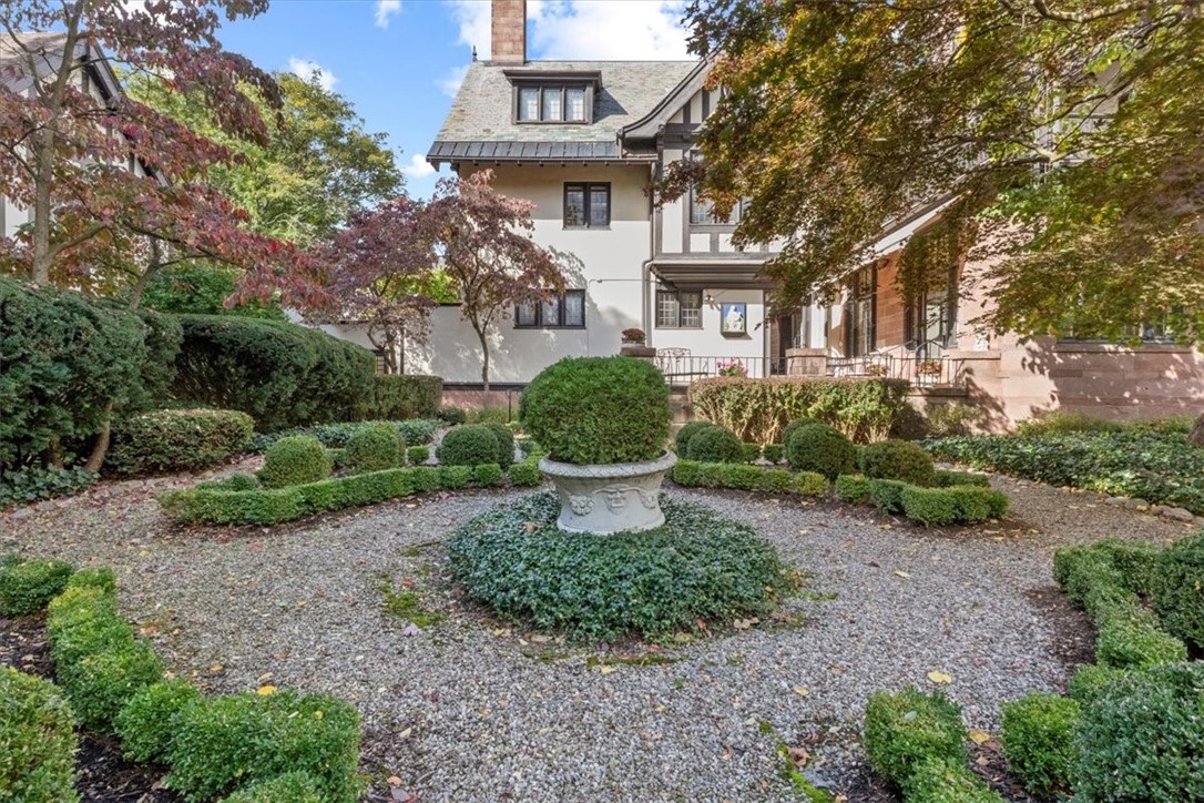 901 East Avenue, Unit A Rochester, NY 14607 - Photo 36 of 38