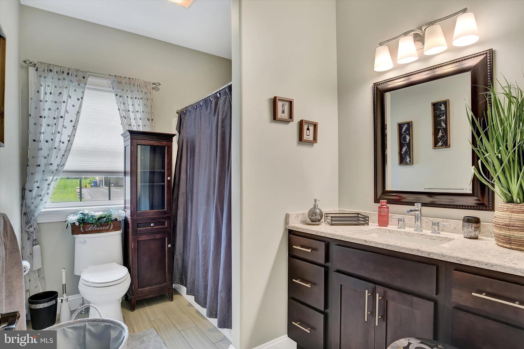 223 Colebrook Road Elizabethtown, PA 17022 - Photo 26 of 40 Main Bath