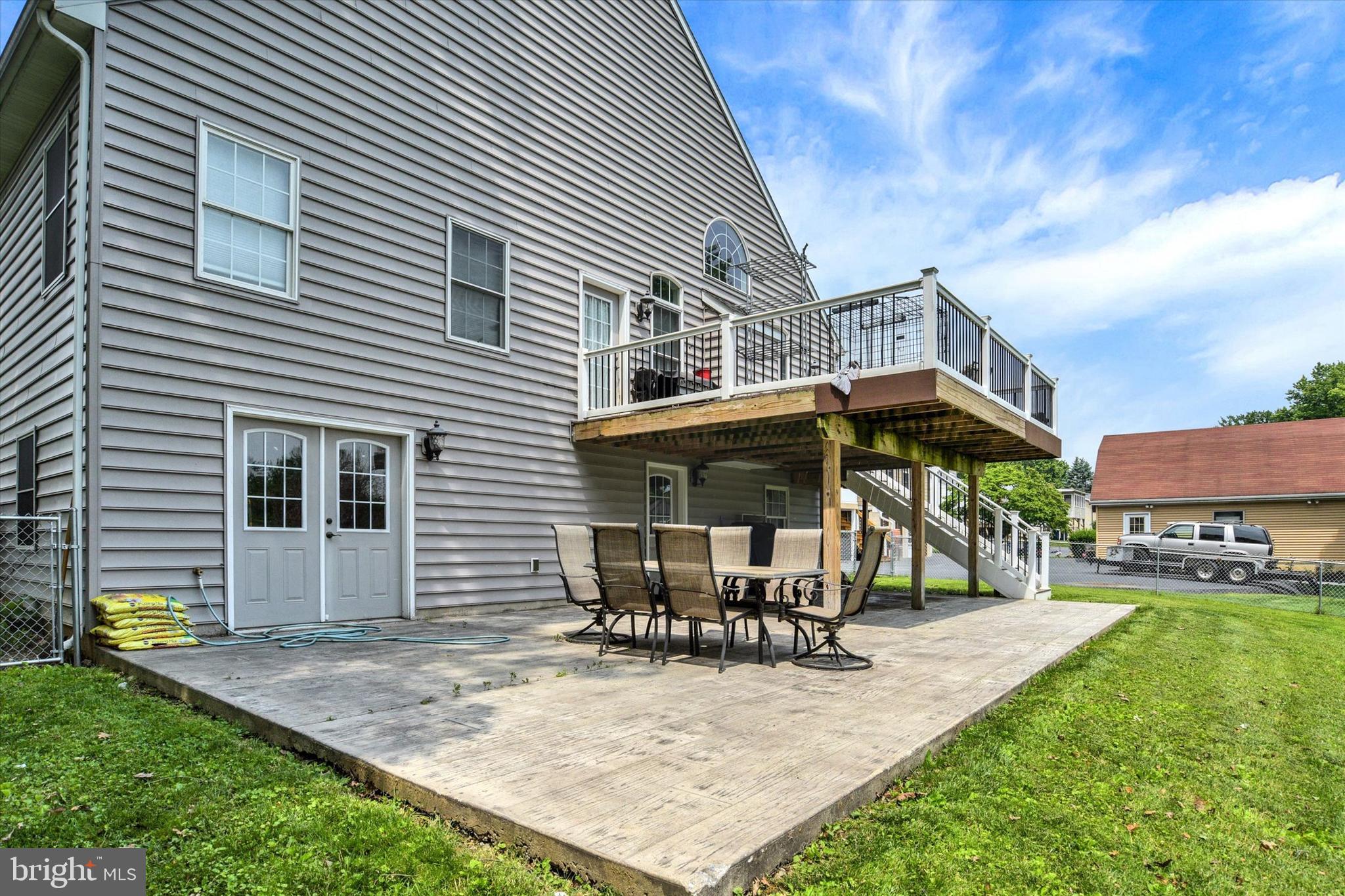 223 Colebrook Road Elizabethtown, PA 17022 - Photo 35 of 40 Patio