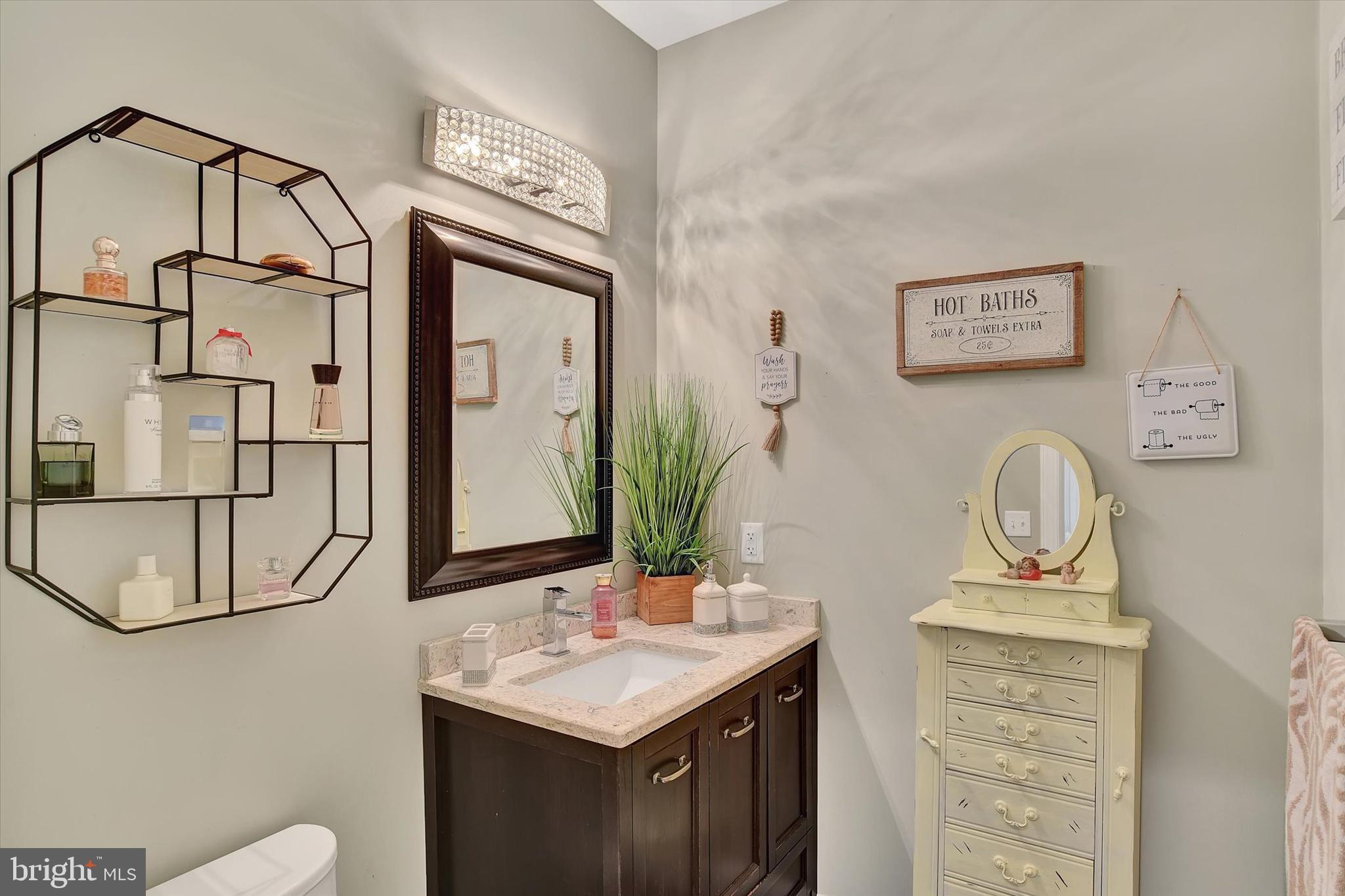 223 Colebrook Road Elizabethtown, PA 17022 - Photo 9 of 40 Half Bath
