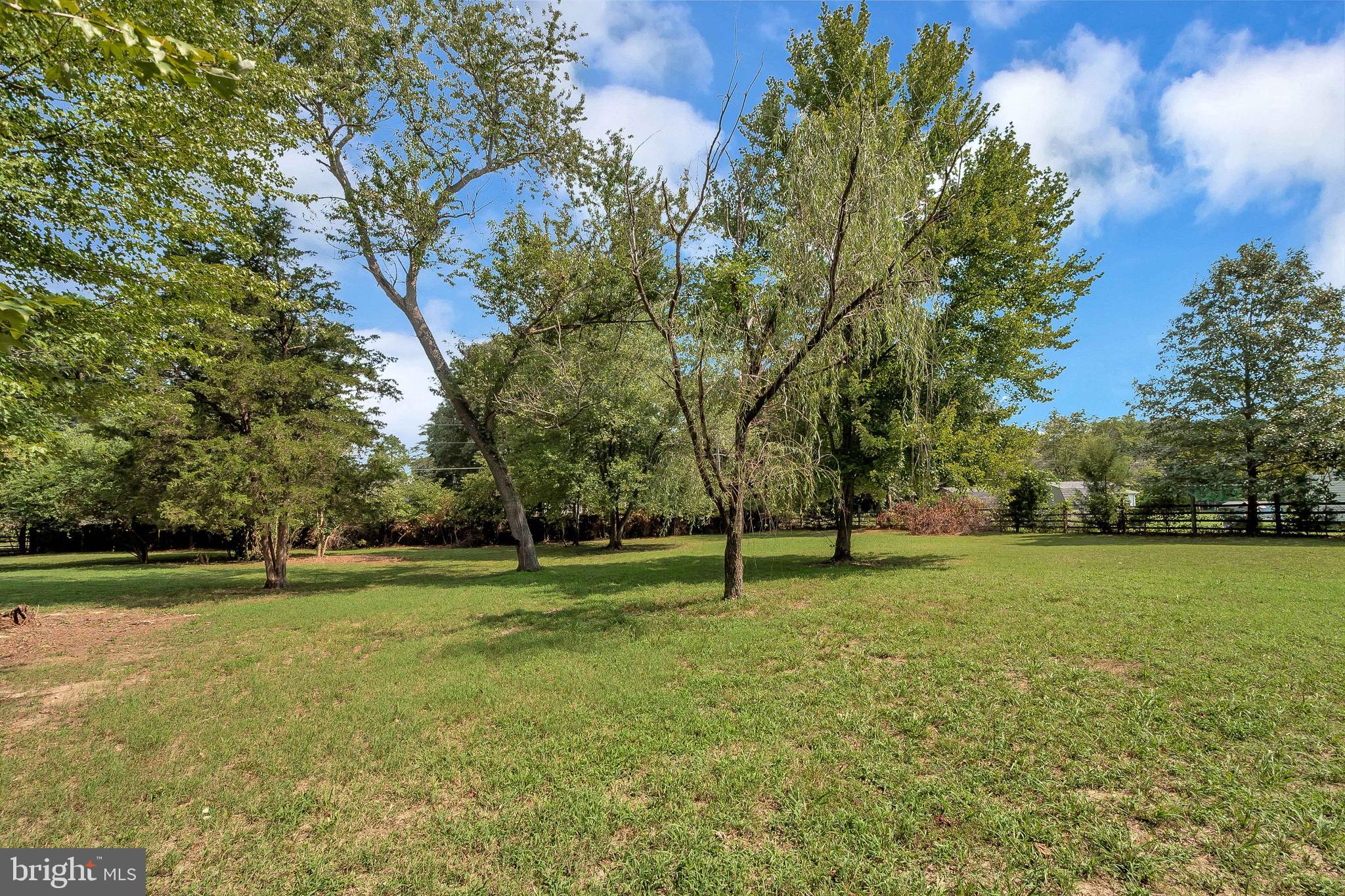 12235 Pinyon Lane Ruther Glen, VA 22546 - Photo 3 of 44 Huge Over-Sized Lot