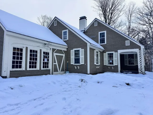 $299,900 | 197 Garey Road, Thetford, VT 05045