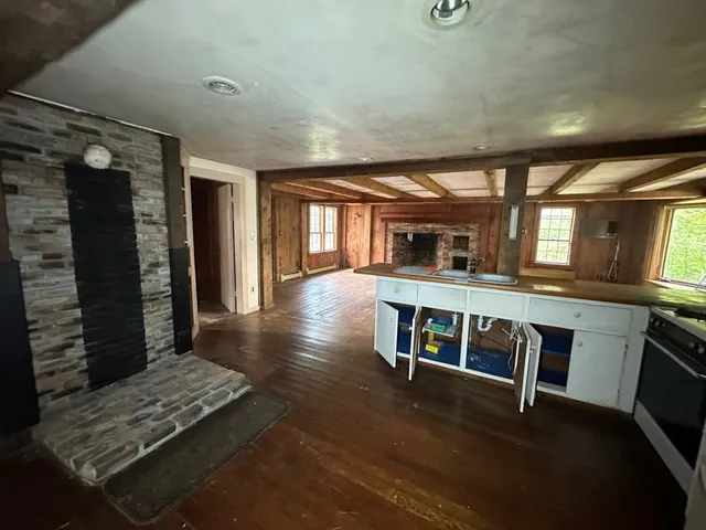 $309,900 | 197 Garey Road, Thetford, VT 05045