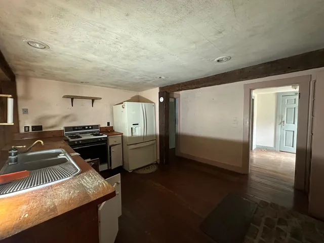 $324,900 | 197 Garey Road, Thetford, VT 05045