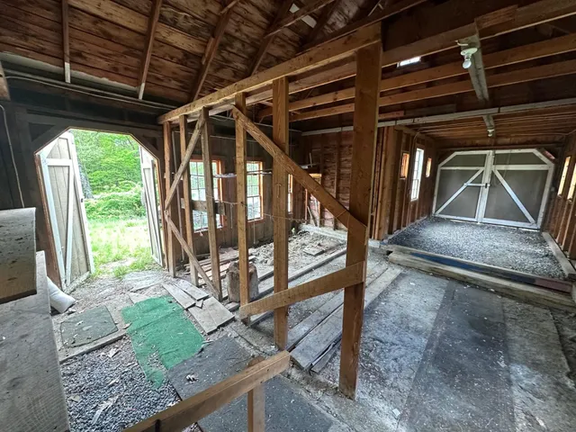 $299,900 | 197 Garey Road, Thetford, VT 05045