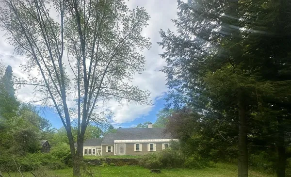 $274,900 | 197 Garey Road, Thetford, VT 05045