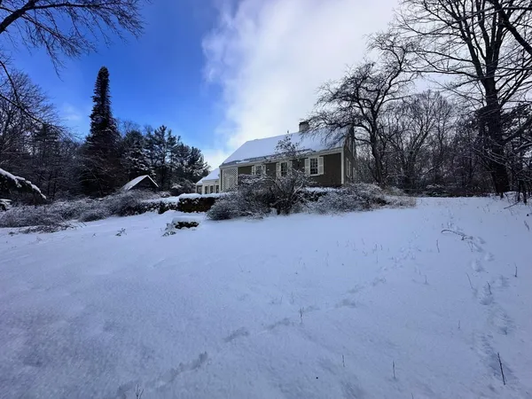 $274,900 | 197 Garey Road, Thetford, VT 05045