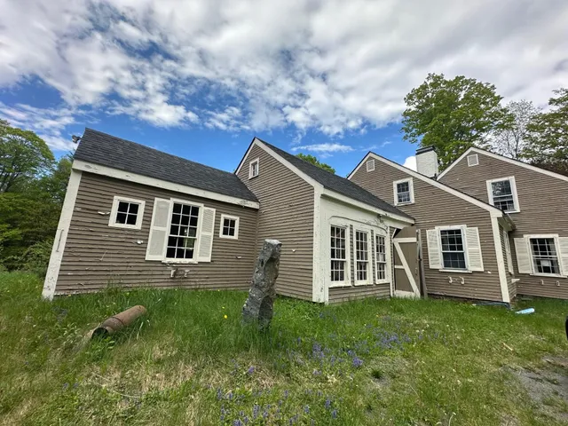 $299,900 | 197 Garey Road, Thetford, VT 05045