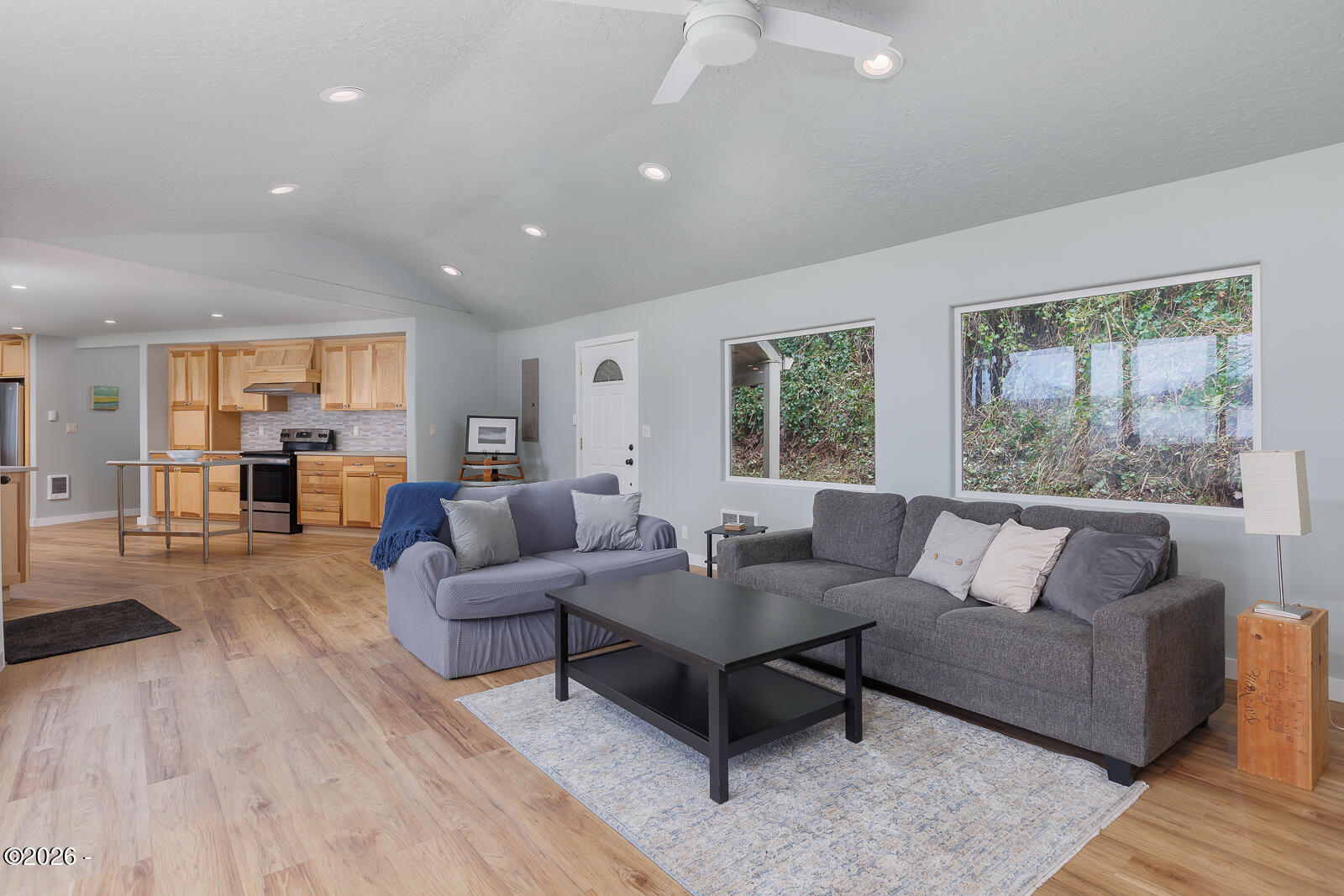 3823 Yaquina Bay Road Newport, OR 97365 - Photo 13 of 68 Web-11