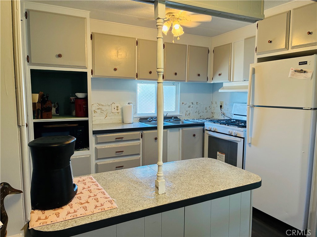 2500 Highway 59, Unit 74 Merced, CA 95348 - Photo 4 of 17