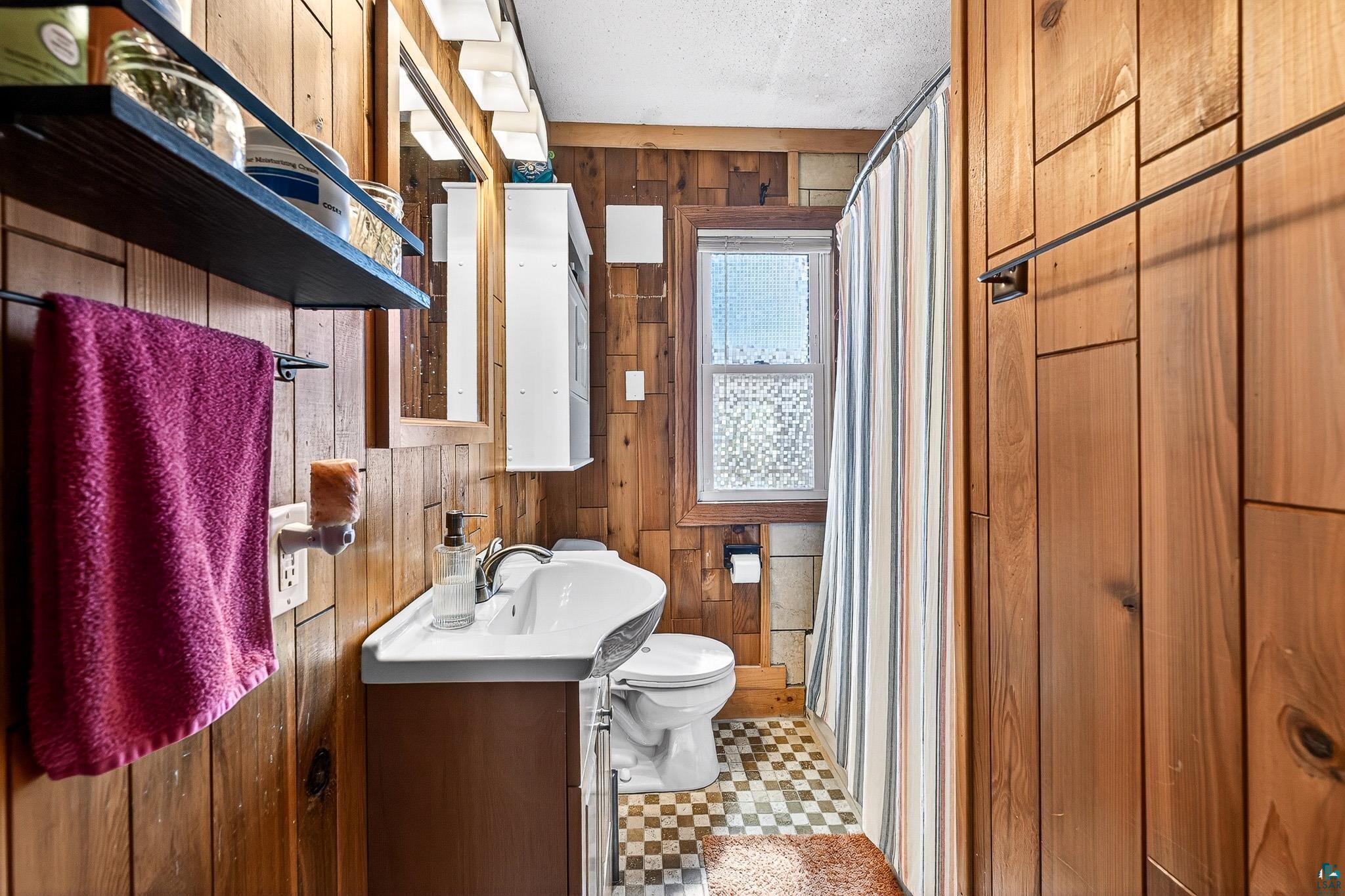 4742 Chicago Avenue Duluth, MN 55803 - Photo 17 of 28