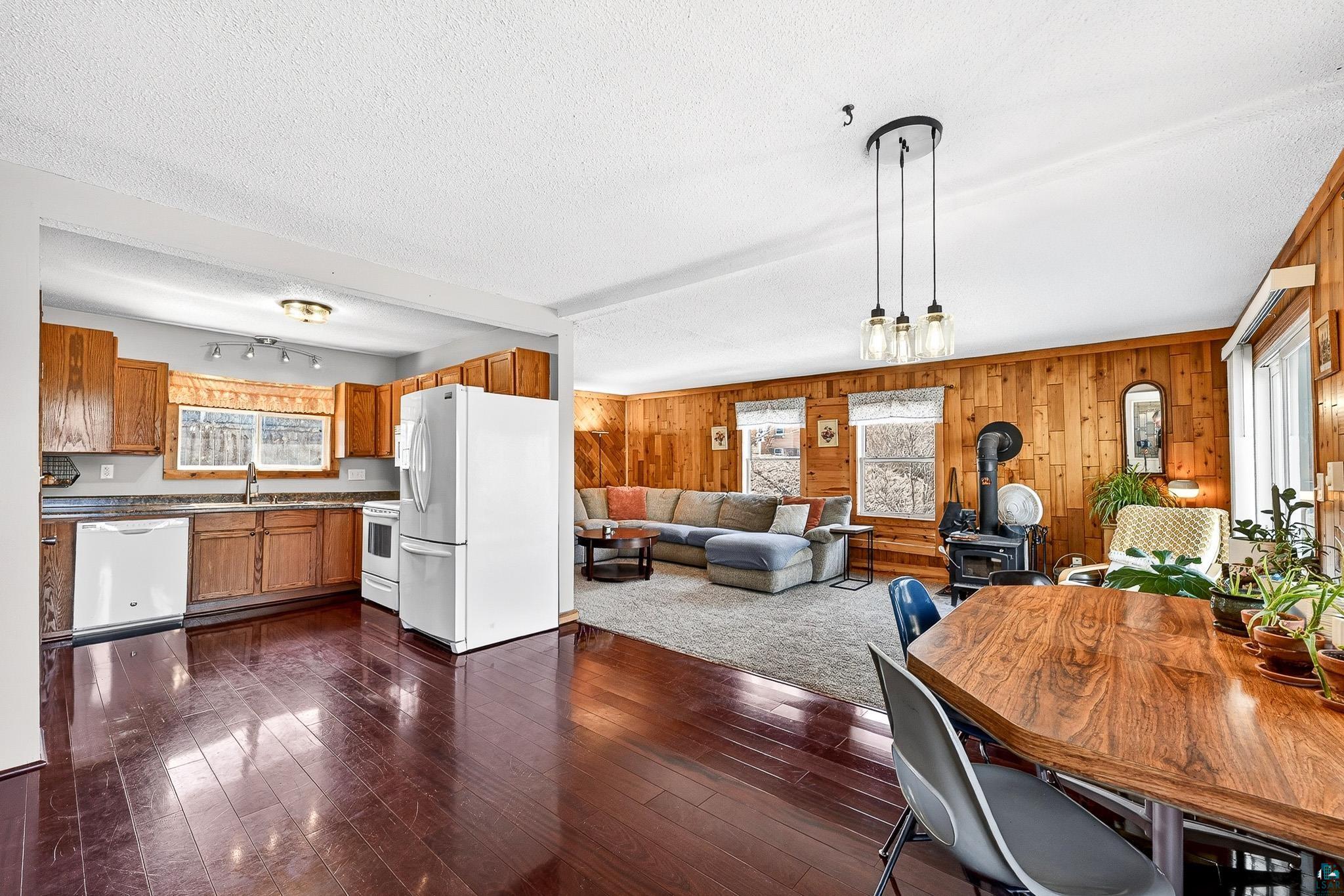 4742 Chicago Avenue Duluth, MN 55803 - Photo 4 of 28