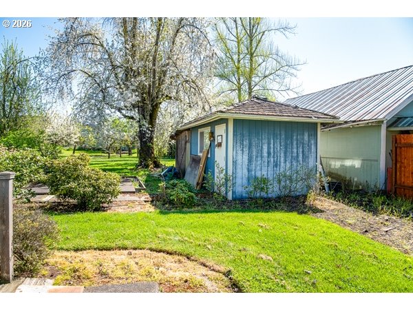 885 66th Street Springfield, OR 97478 - Photo 10 of 28 Shed