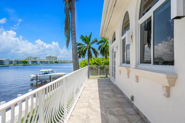 $10,000 | 66 Harbour Drive North, Ocean Ridge, FL 33435