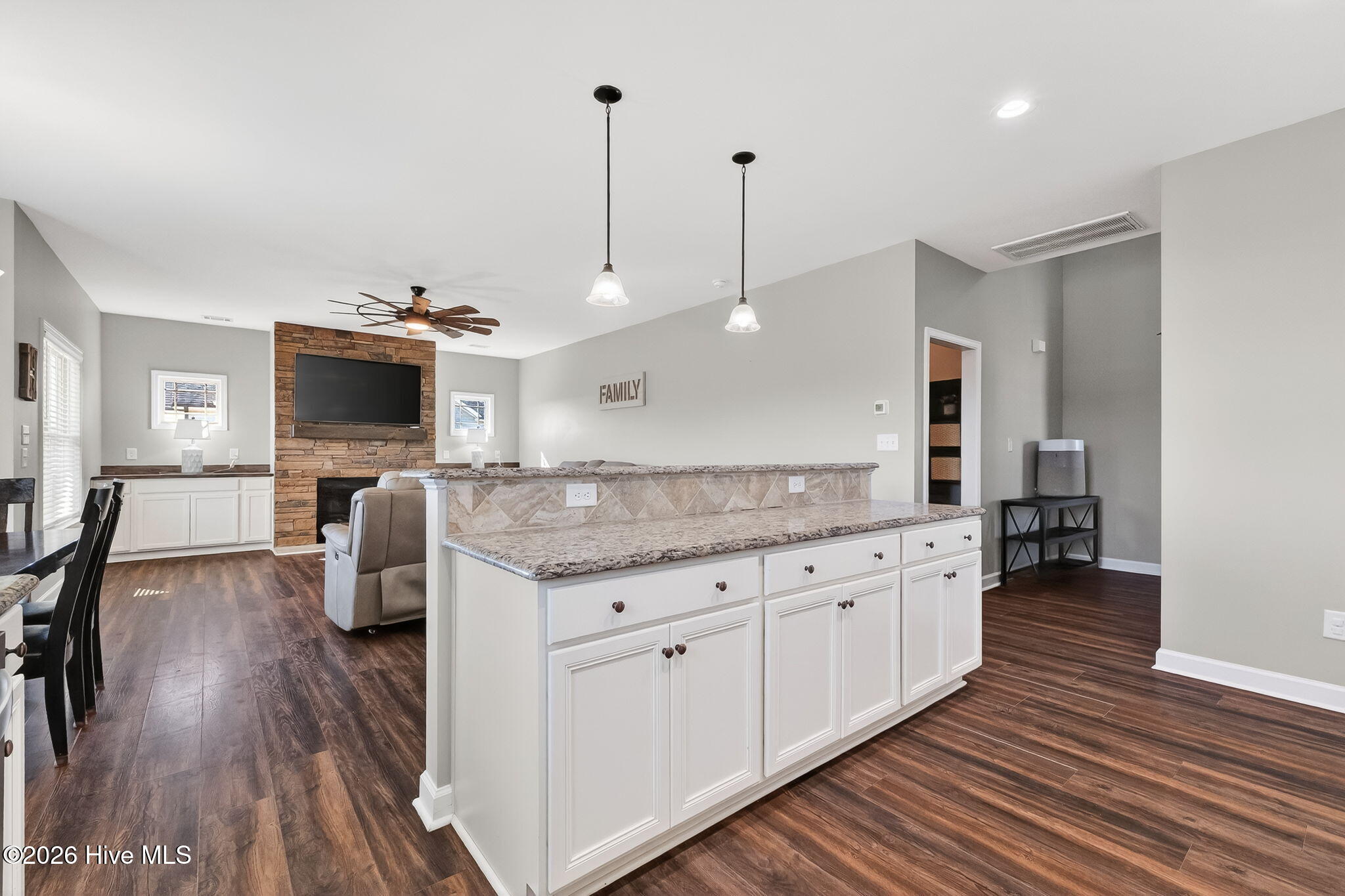 423 Planters Ridge Drive Pikeville, NC 27863 - Photo 5 of 35 9-web-or-mls-DSC02075