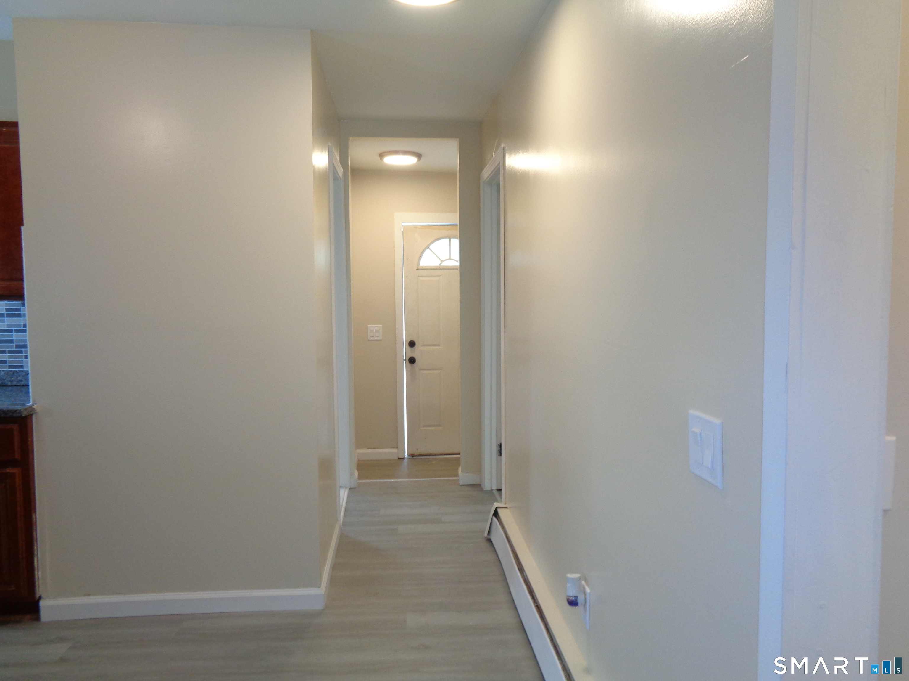 92 Smith Street Derby, CT 06418 - Photo 11 of 27
