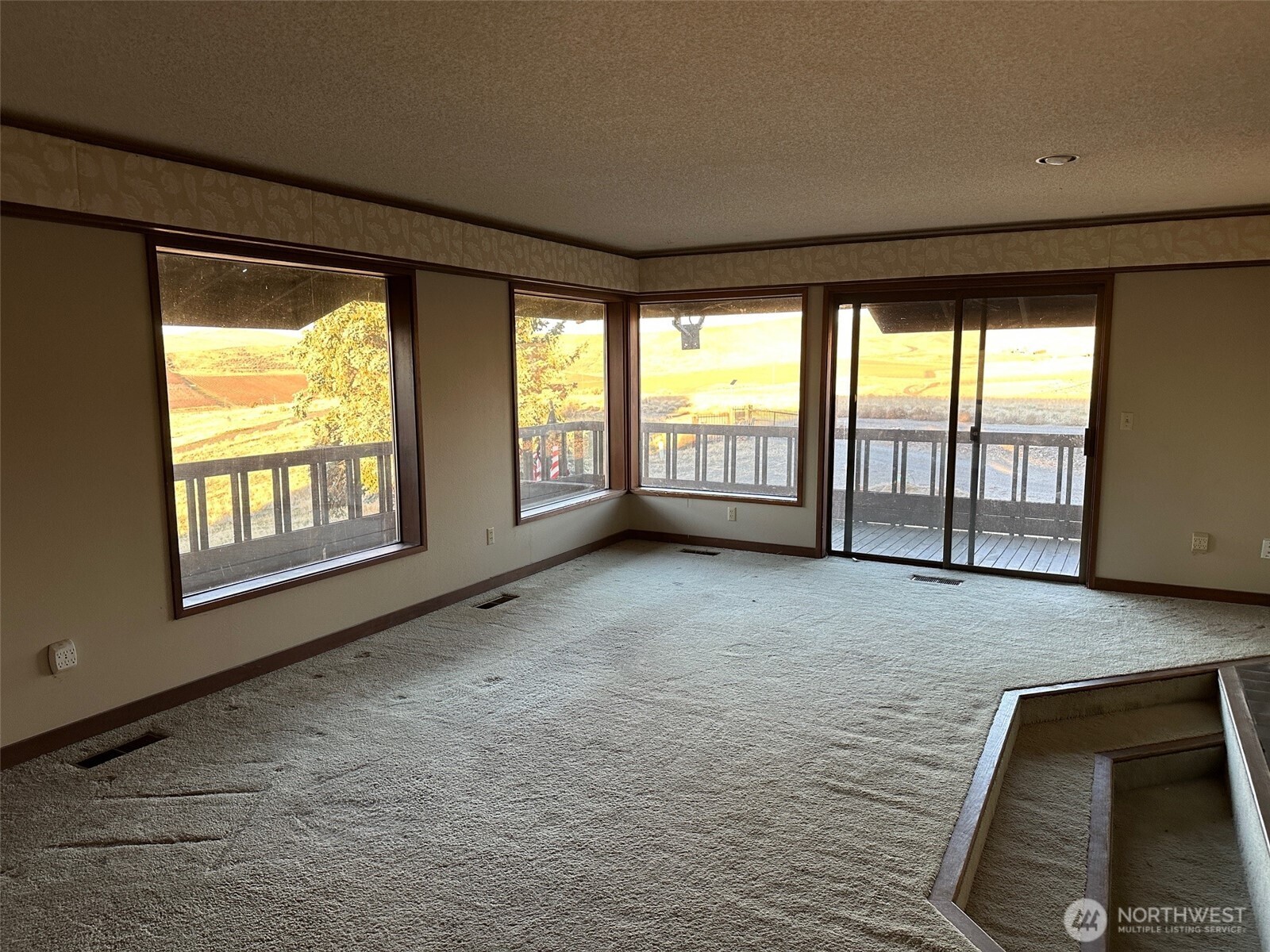 1303 Nightingale Road Wapato, WA 98951 - Photo 30 of 32 a view of an empty room with a window