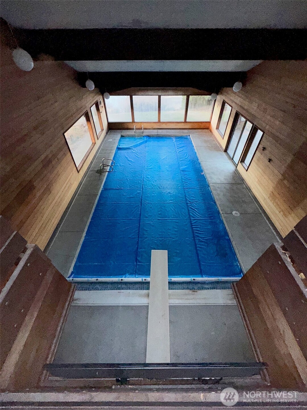 1303 Nightingale Road Wapato, WA 98951 - Photo 9 of 32 a view of stairs