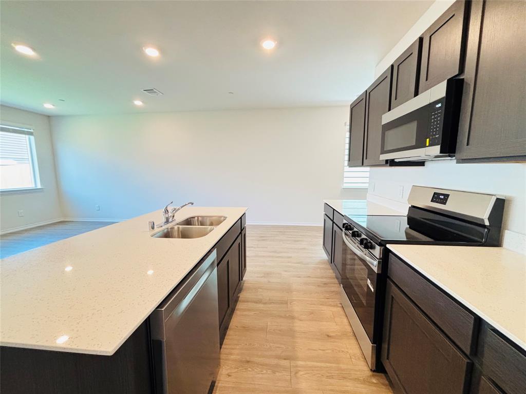120 Redwood Road Princeton, TX 75407 - Photo 7 of 24 Kitchen
