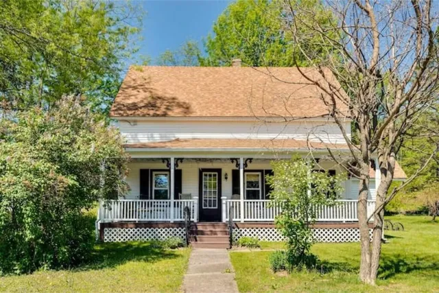 $339,900 | 1495 Main Street, Pittsburg, NH 03592