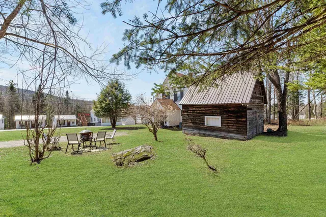 $339,900 | 1495 Main Street, Pittsburg, NH 03592