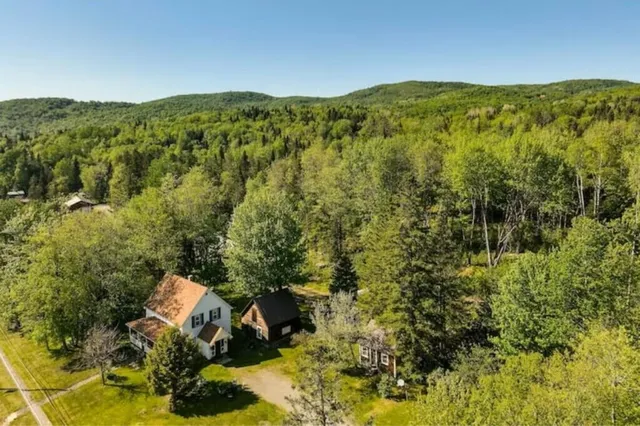 $339,900 | 1495 Main Street, Pittsburg, NH 03592