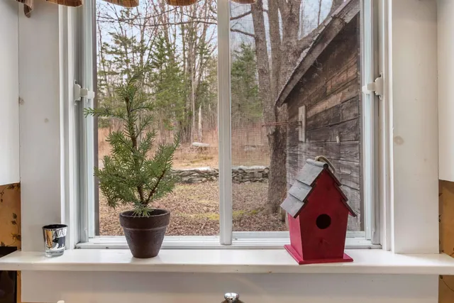 $339,900 | 1495 Main Street, Pittsburg, NH 03592