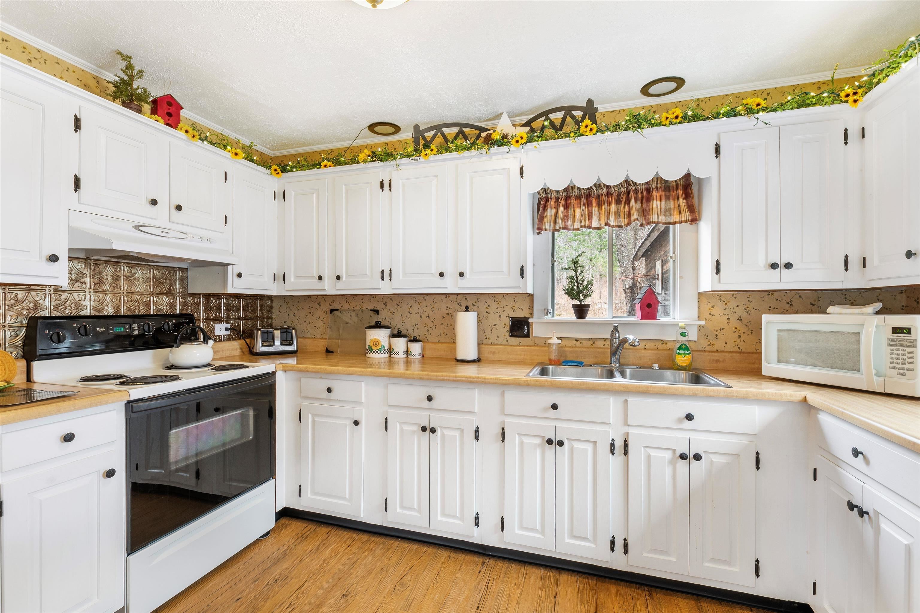 1495 Main Street Pittsburg, NH 03592 - Photo 22 of 60