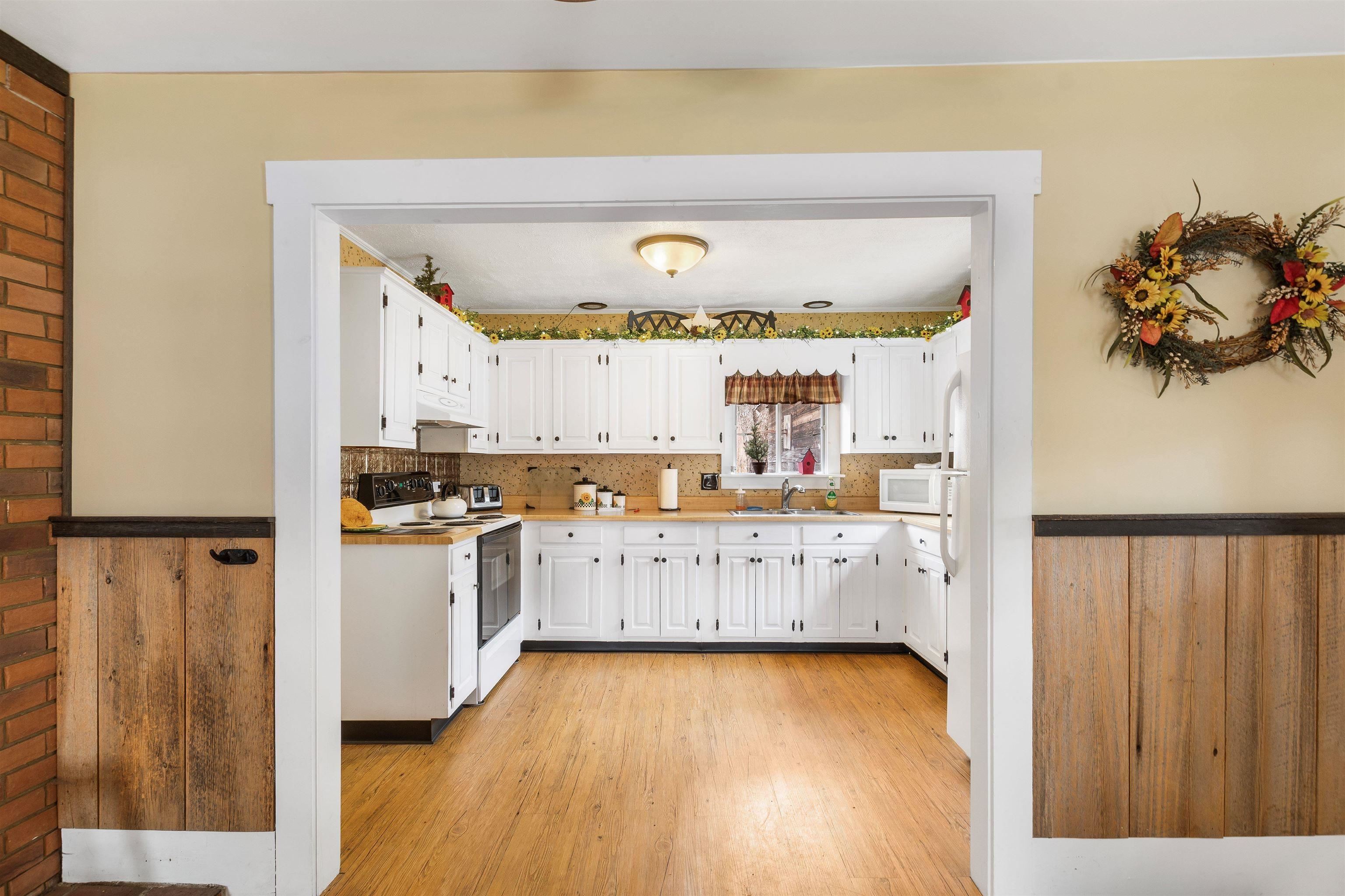 1495 Main Street Pittsburg, NH 03592 - Photo 24 of 60