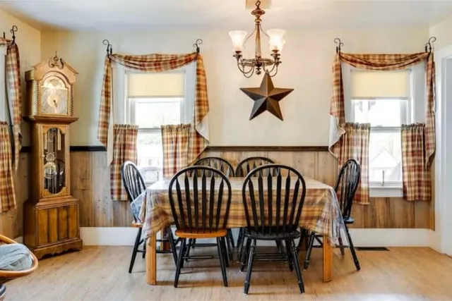 $339,900 | 1495 Main Street, Pittsburg, NH 03592