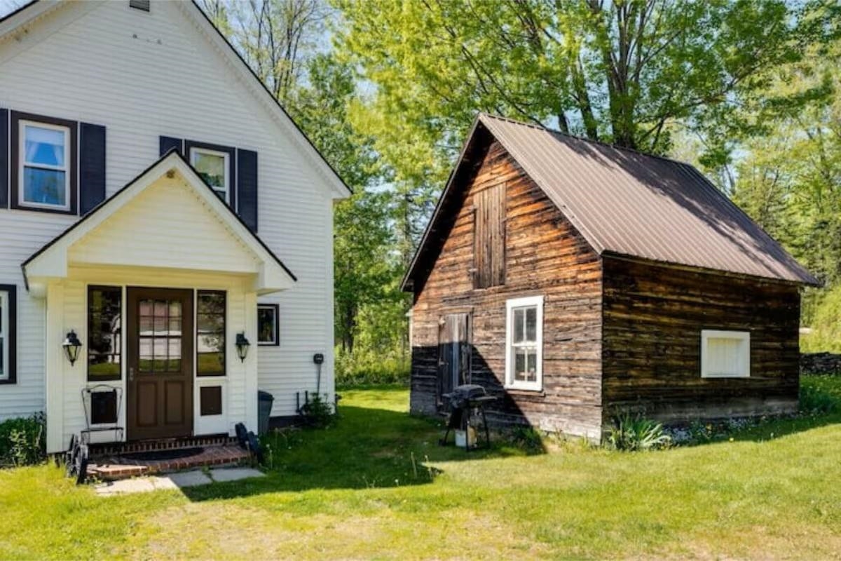 1495 Main Street Pittsburg, NH 03592 - Photo 5 of 60