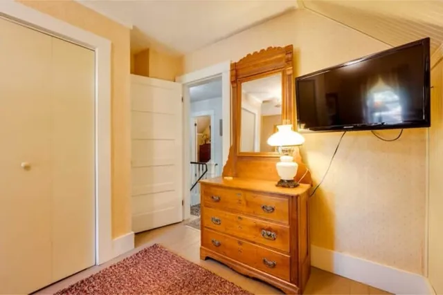 $339,900 | 1495 Main Street, Pittsburg, NH 03592