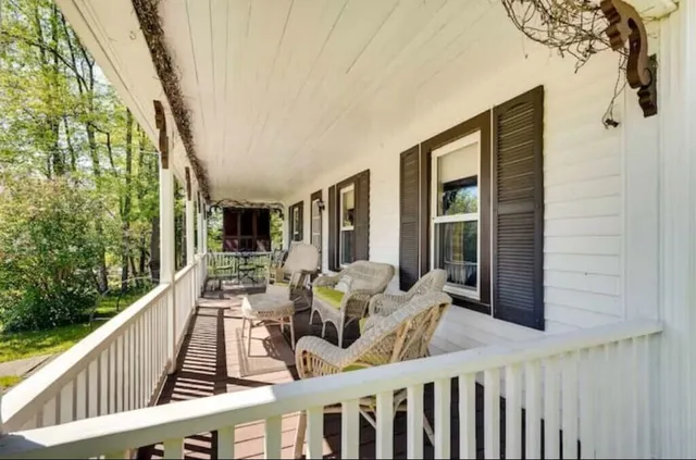 $339,900 | 1495 Main Street, Pittsburg, NH 03592