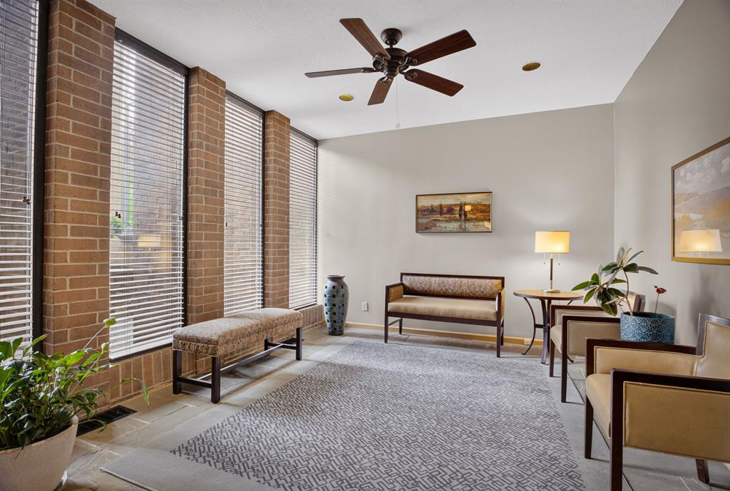 900 Washington Road, Unit 212 Pittsburgh, PA 15228 - Photo 26 of 37