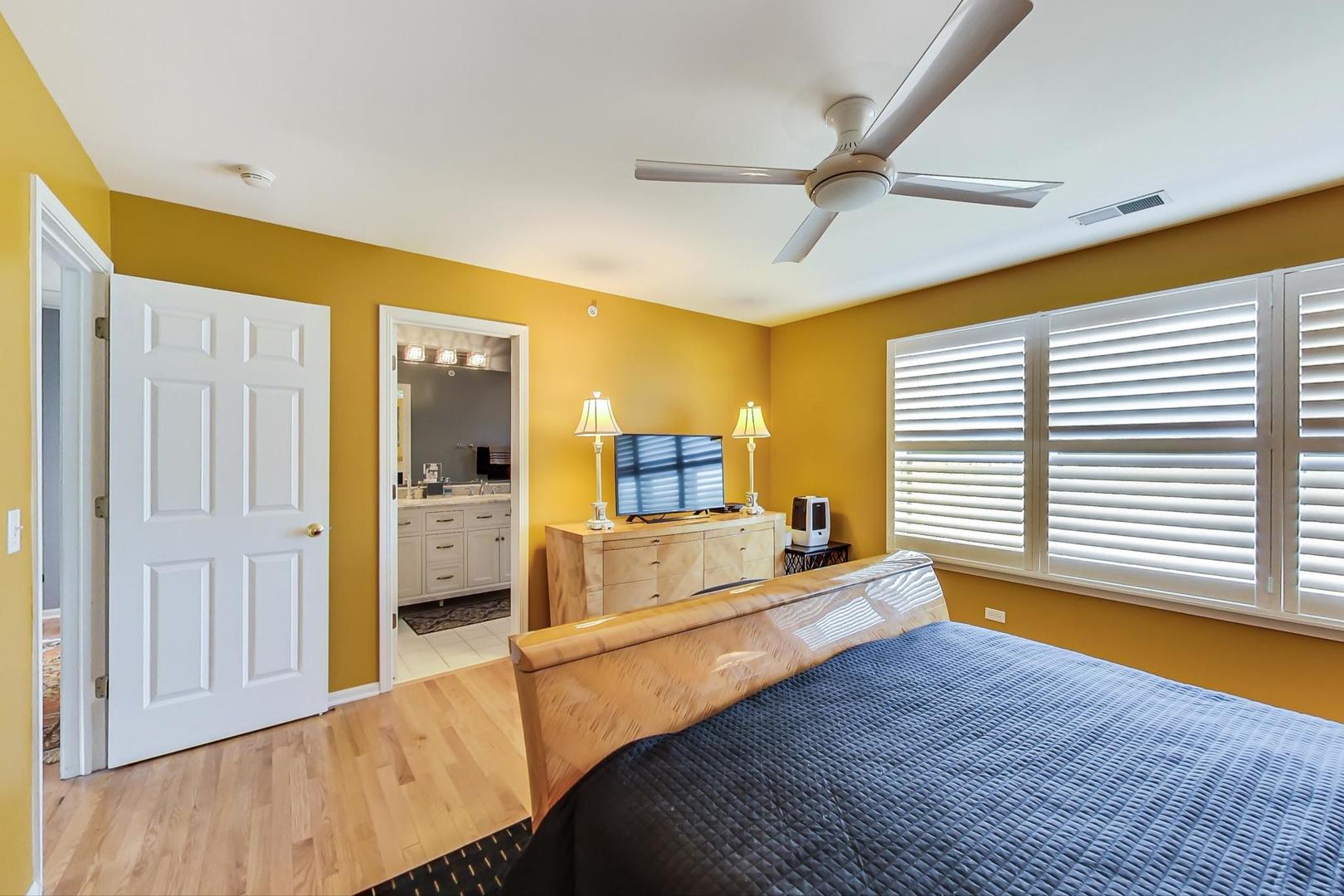701 Lyster Road, Unit 701 Highwood, IL 60040 - Photo 23 of 38