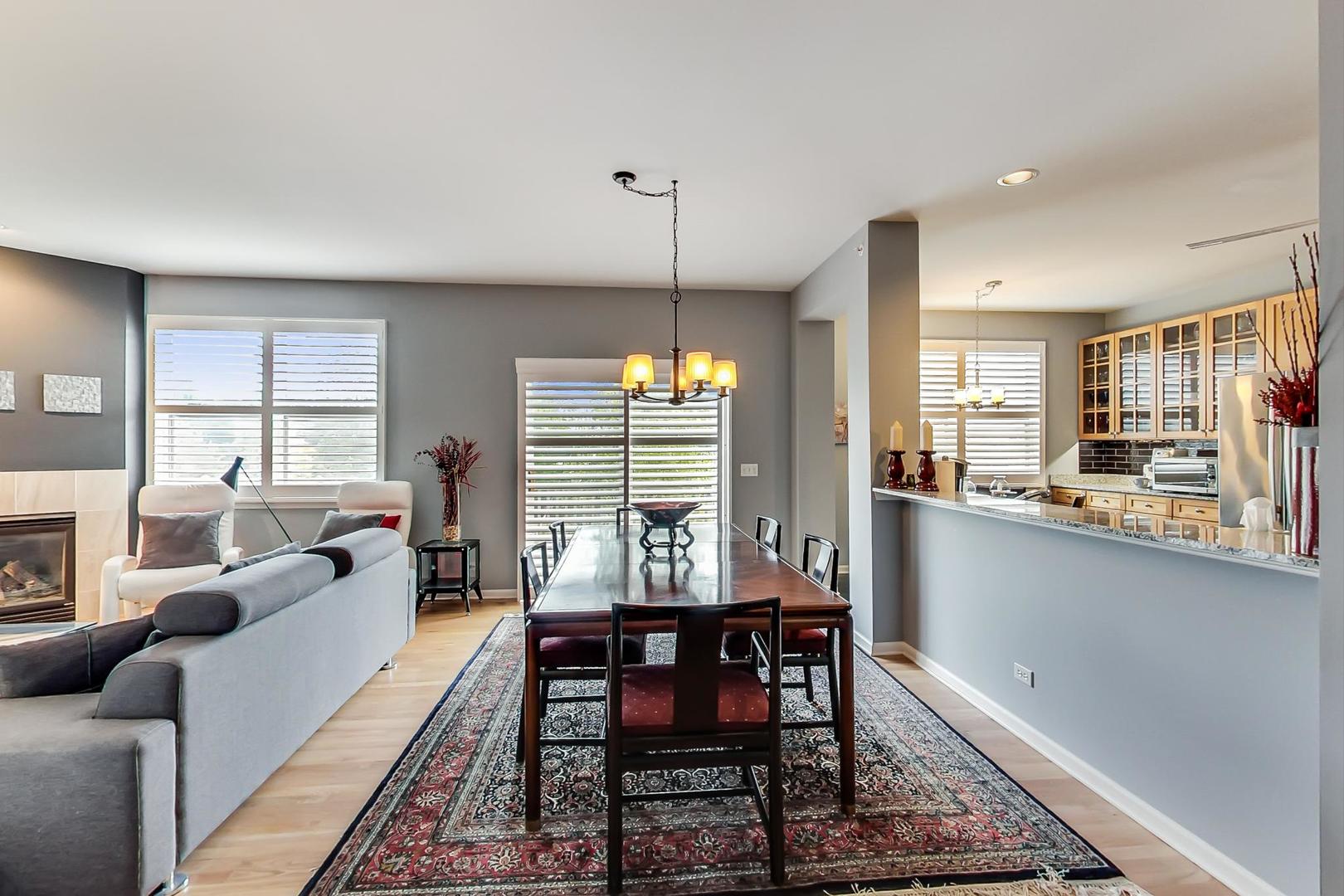 701 Lyster Road, Unit 701 Highwood, IL 60040 - Photo 9 of 38