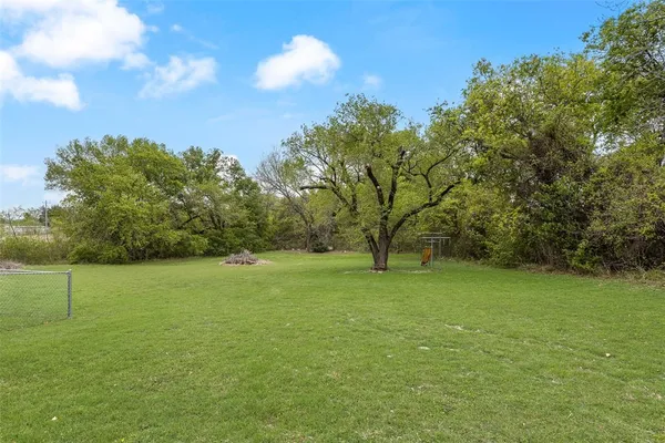 $380,000 | 830 Mt Zion Road, Midlothian, TX 76065