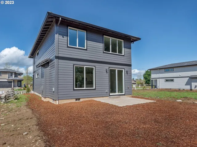 $469,900 | 316 Sunday Drive, Creswell, OR 97426