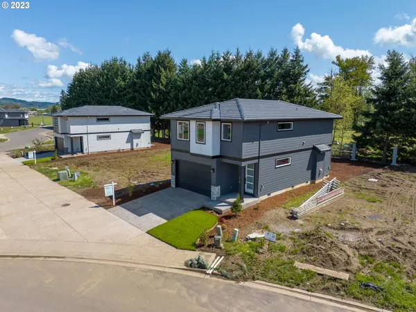 $469,900 | 316 Sunday Drive, Creswell, OR 97426