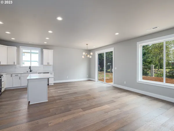 $469,900 | 316 Sunday Drive, Creswell, OR 97426