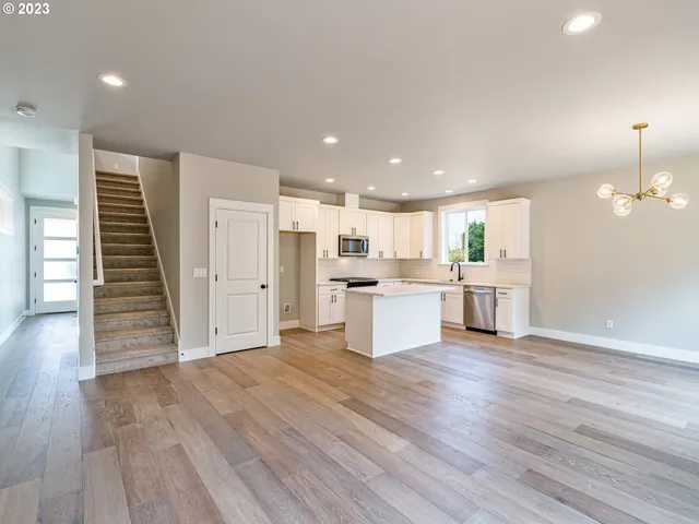 $469,900 | 316 Sunday Drive, Creswell, OR 97426