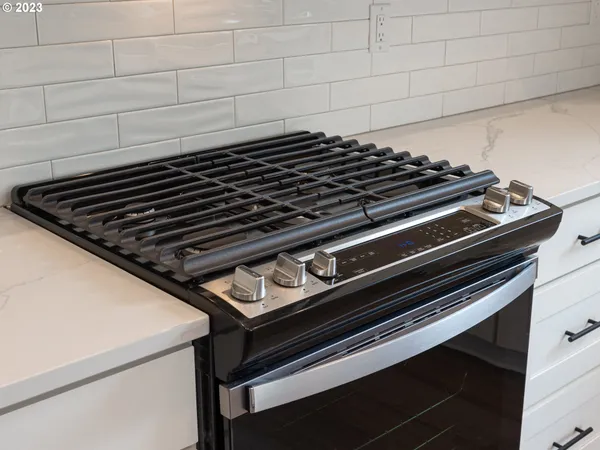 $469,900 | 316 Sunday Drive, Creswell, OR 97426