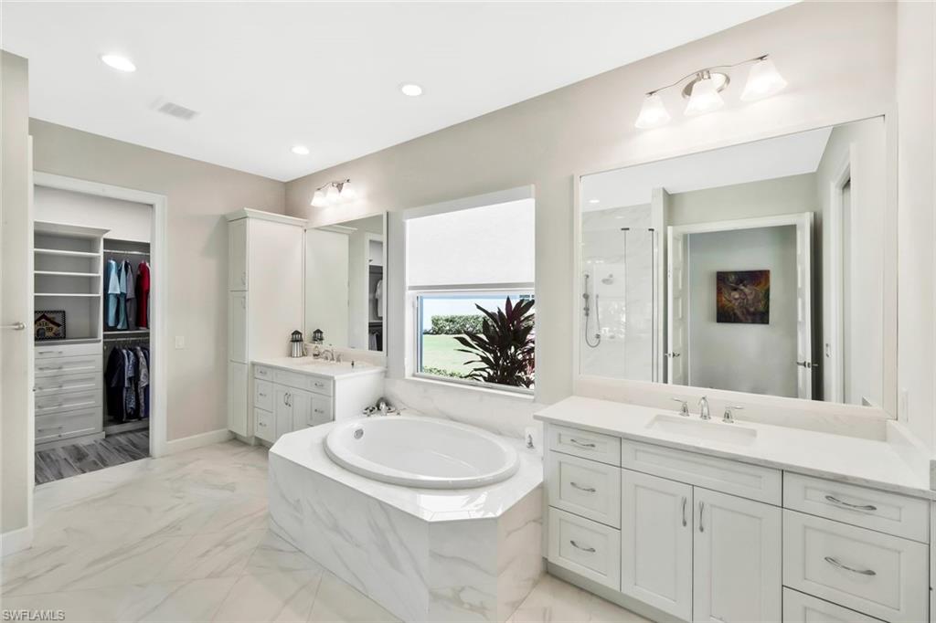 6072 Lucaya Way Naples, FL 34113 - Photo 16 of 40