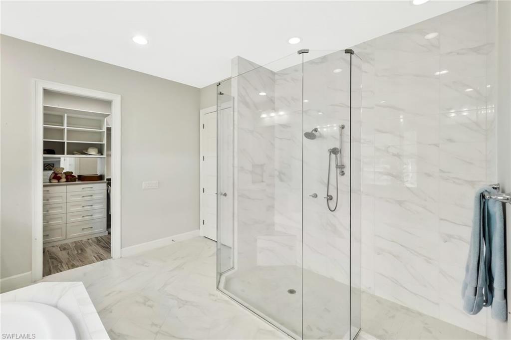 6072 Lucaya Way Naples, FL 34113 - Photo 17 of 40