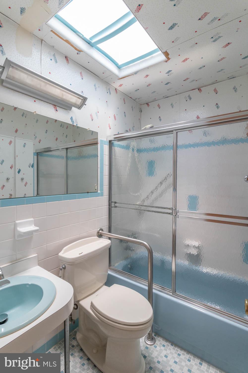 1214 Fenwick Road Philadelphia, PA 19115 - Photo 12 of 26 Gallery Image 12