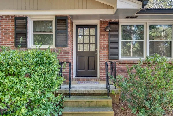 $2,500 | 3201 Valaire Drive, Decatur, GA 30033